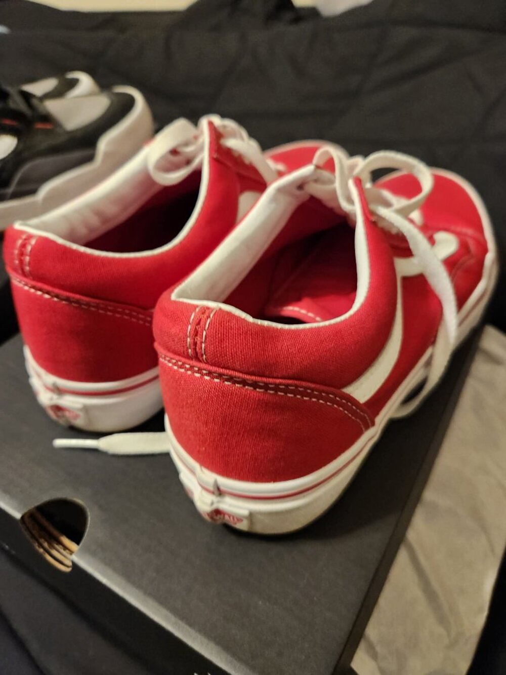 Women's Red Old Skool Vans Size 9 - Picture 2 of 4